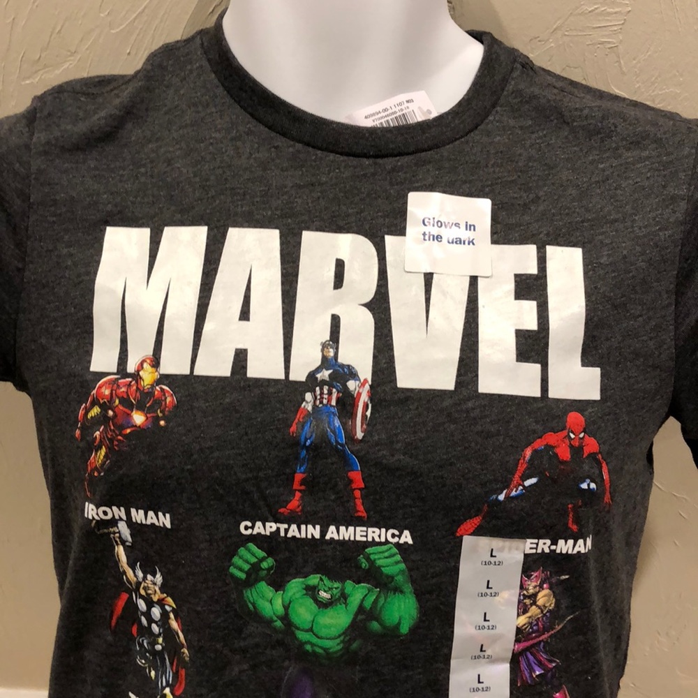 NWT Old Navy Marvel Super Hero Shirt Boys Large